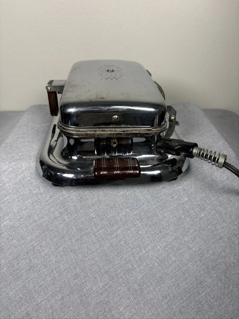 Vintage General Electric GE Automatic Chrome Grill Waffle Baker Iron
